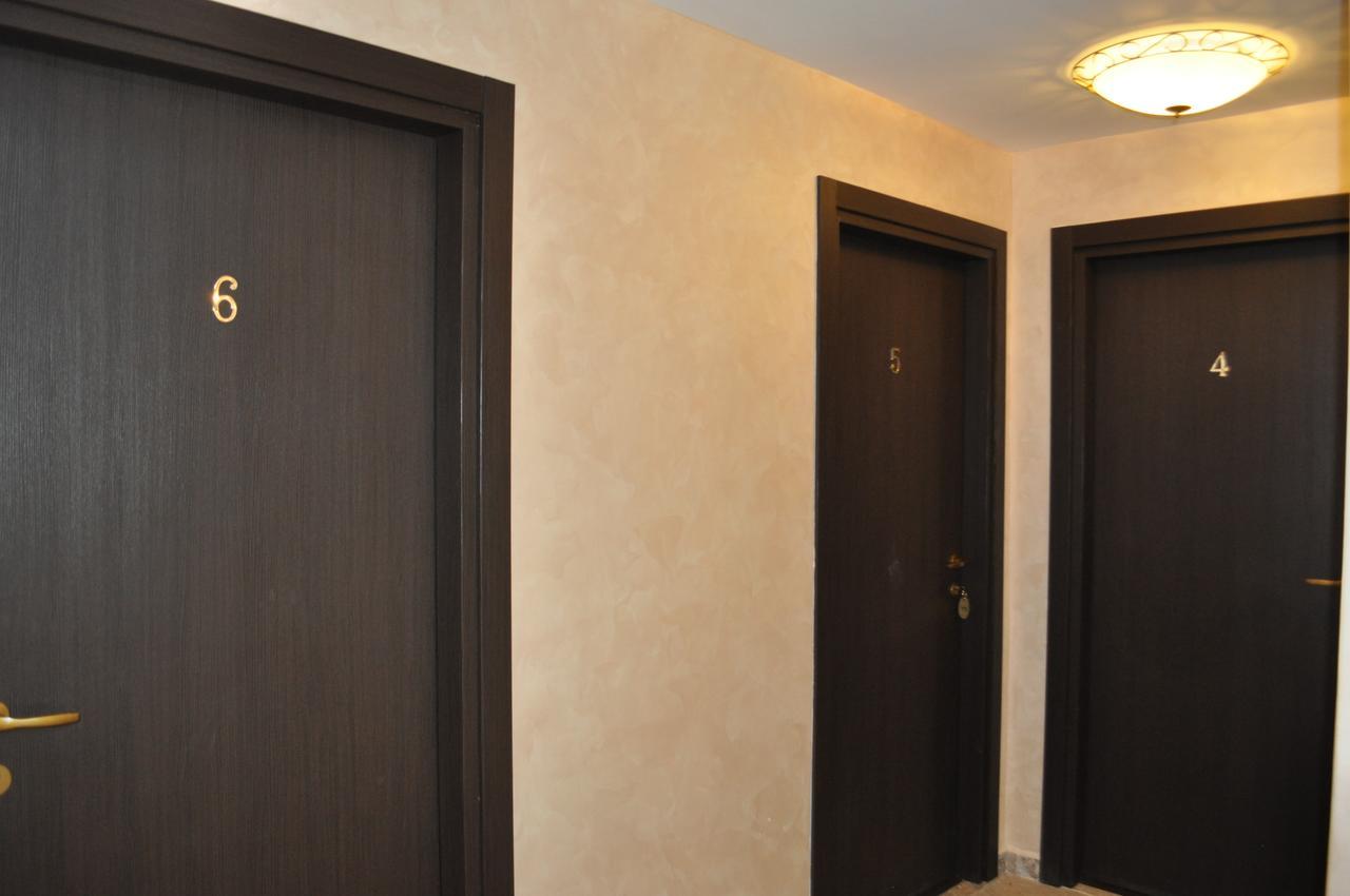 Sara Hotel Vama Veche Luaran gambar