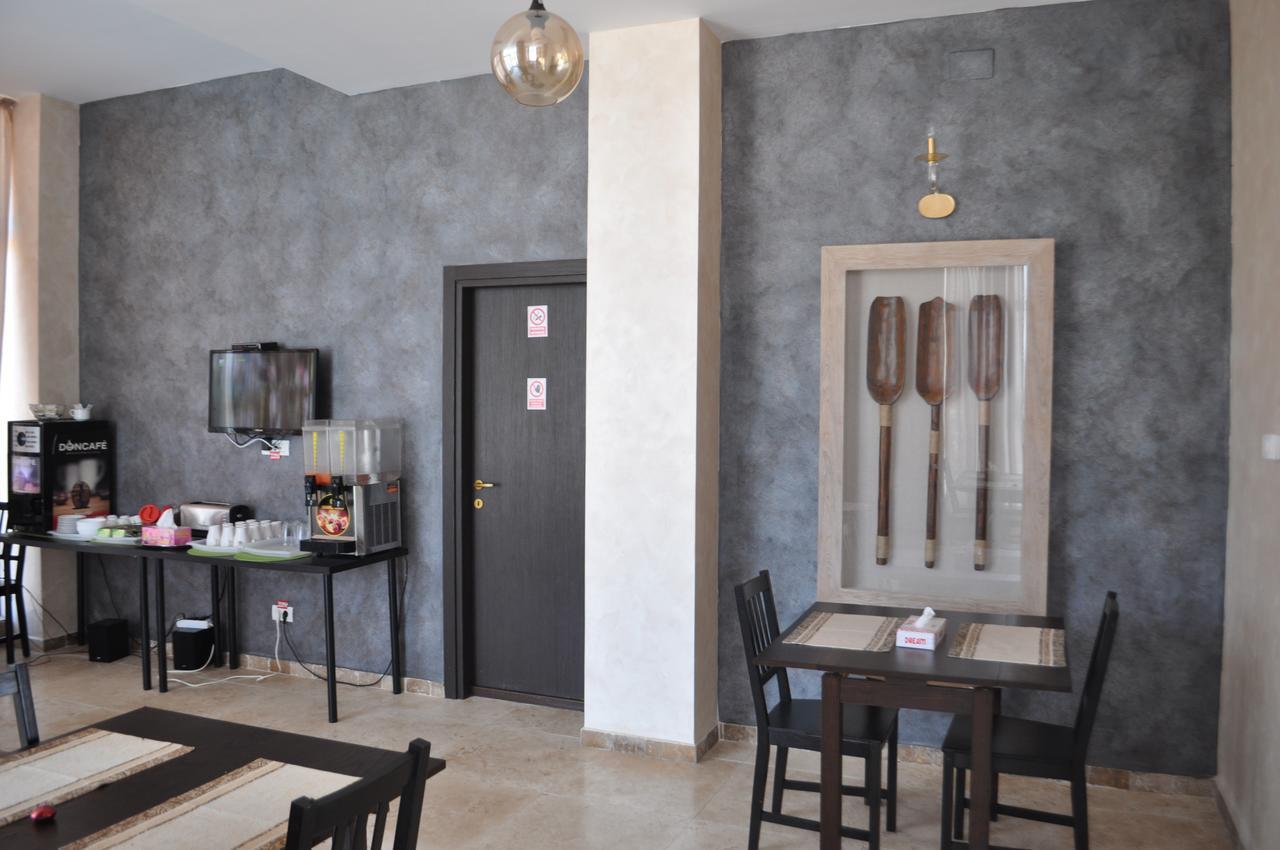 Sara Hotel Vama Veche Luaran gambar